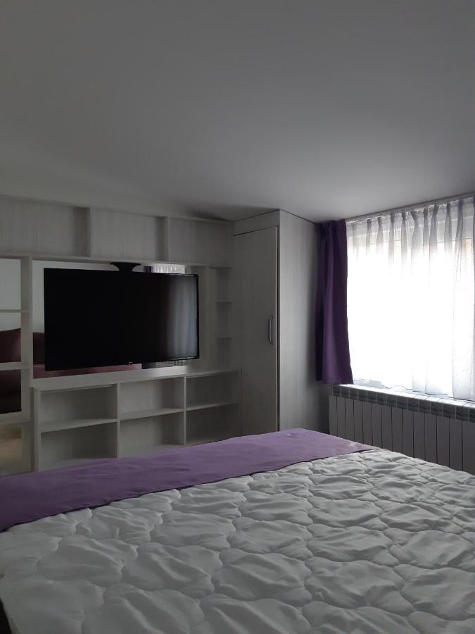 Apartament Magnolia Nearby City Center With Parking Сибиу Экстерьер фото